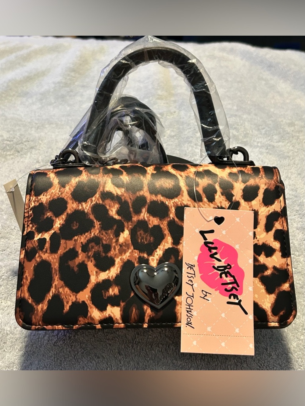 LUV BETSEY BY BETSEY JOHNSON LEOPARD PRINT CROSSBODY/TOTE, BRAND NEW WITH TAGS